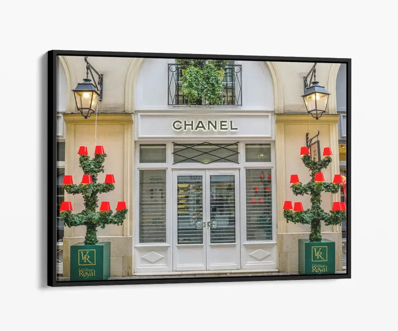 FASHION BRAND CHANEL SHOP FRONT DOORS