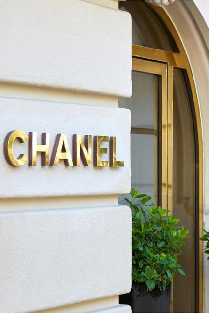 FASHION BRAND CHANEL SHOP FRONT DOORS
