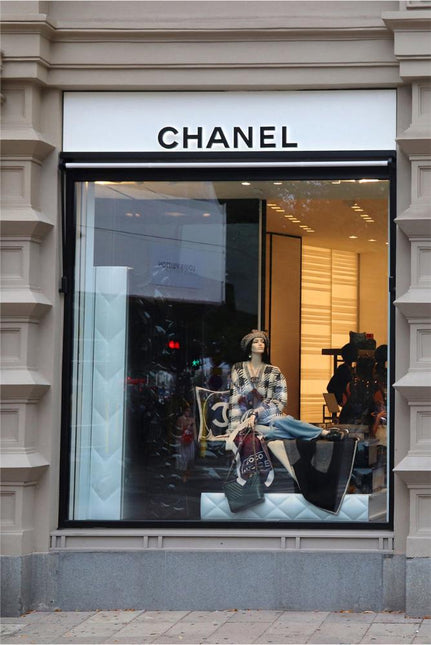 FASHION BRAND CHANEL SHOP FRONT DOORS