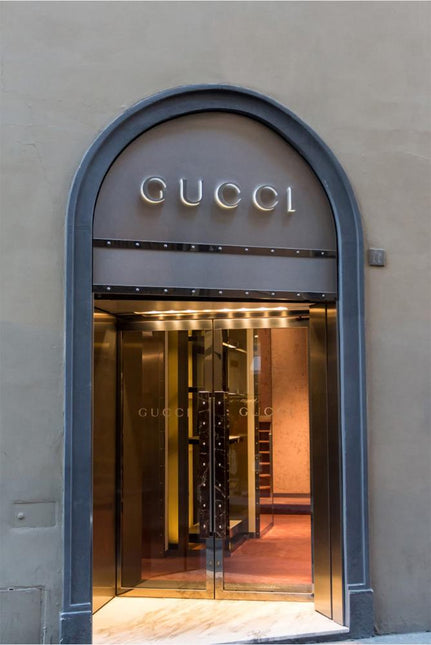 FASHION BRAND GUCCI SHOP FRONT DOORS